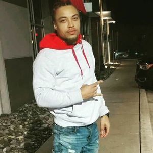 Meet your Posher, Derek